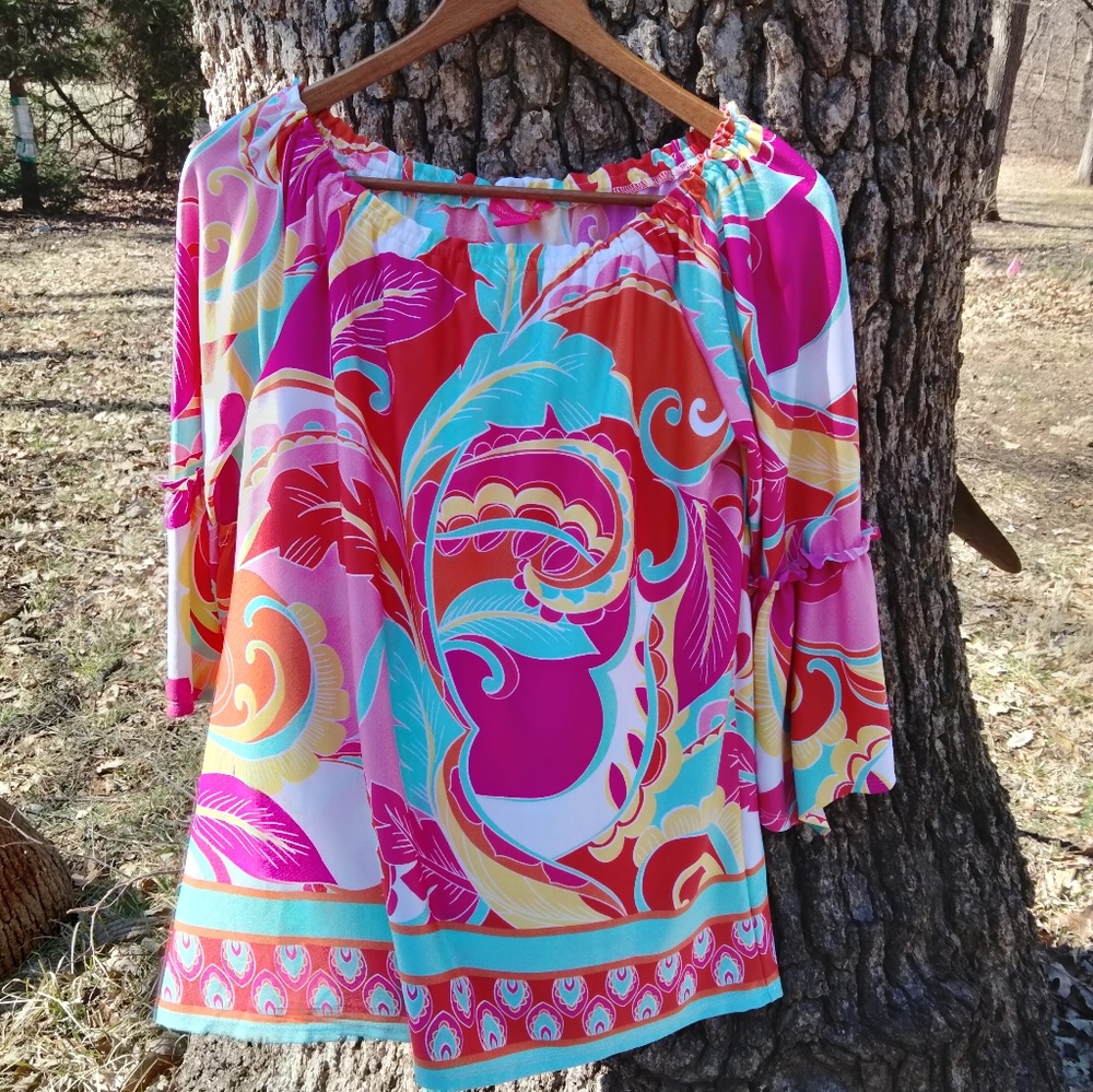 💲CLEARANCE💲Sunny Leigh blouse in size S - Picture 1 of 4